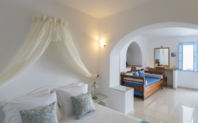 Kastro Suites