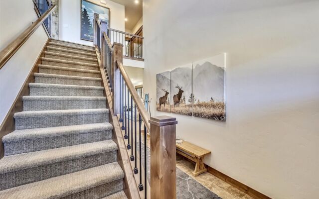 Cocoa Cabin 4 Bedroom Home by RedAwning