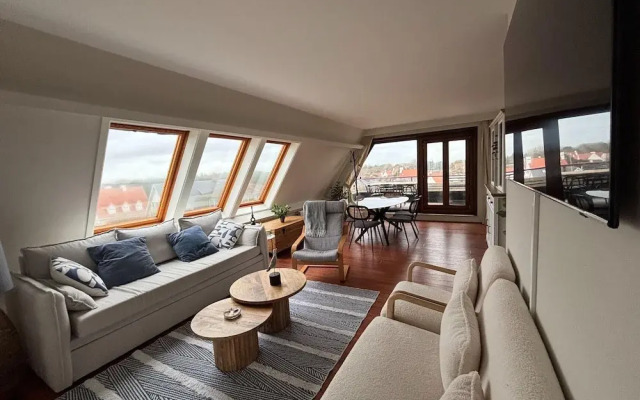 Penthouse in De Haan With Sea View