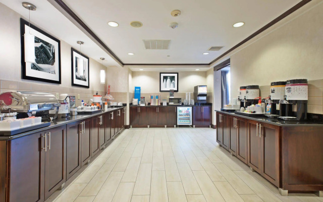 Hampton Inn by Hilton Gainesville-Haymarket