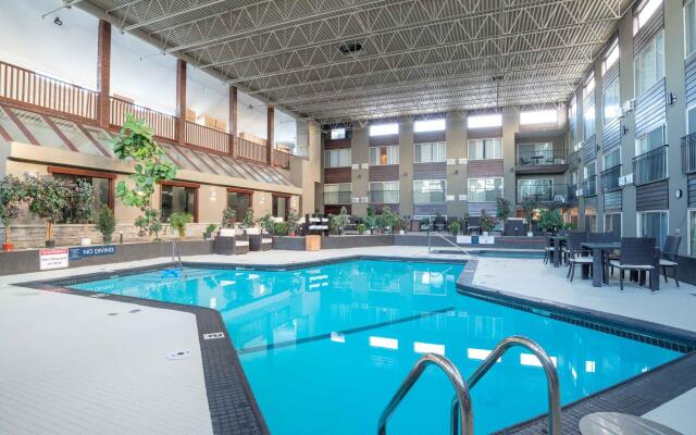 Sandman Hotel Edmonton West