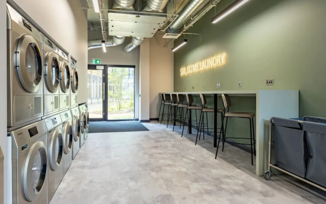 Student Only Winfield Court