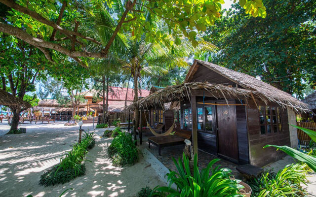 Lipe Beach Resort