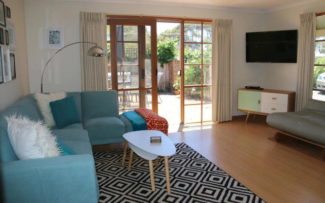 Stylish 2 Bedroom Unit