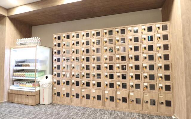 Leo Yu Capsule Hotel Nishifunabashi