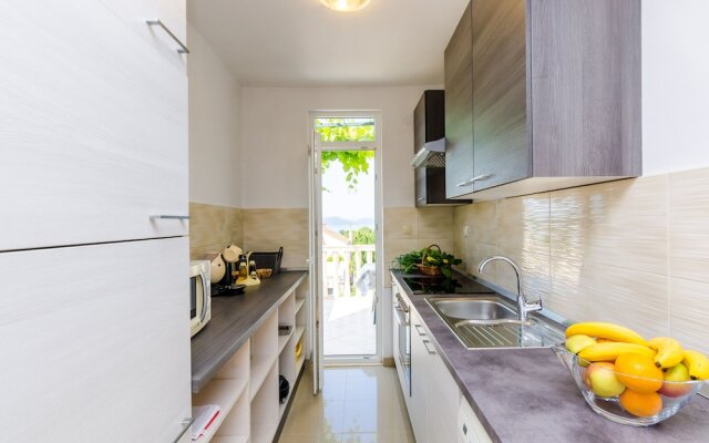 Apartments & Rooms Maždin