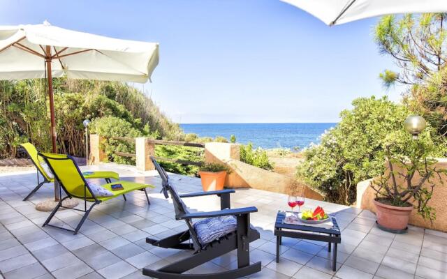 Villa Riva Mare Sorso for 6 people with garden and veranda overlooking the sea