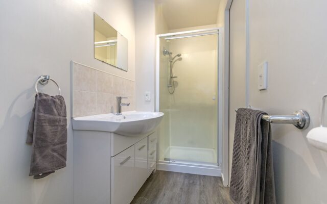 Awesome Christchurch Apartment