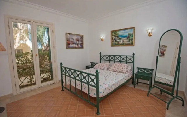 Chic 4-Bedroom White Villa for Rent in El Gouna Egypt