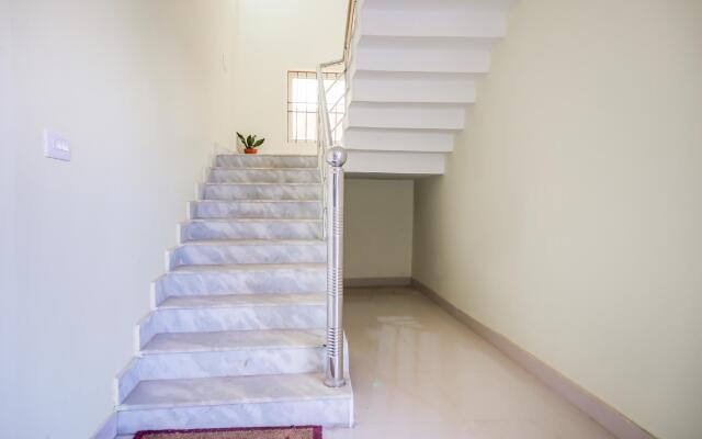 OYO Flagship 78728 Sarala Residency