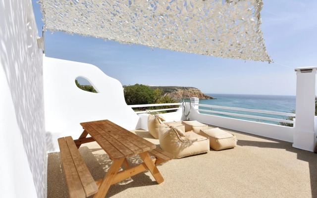 Giourgas Studios & Apartments