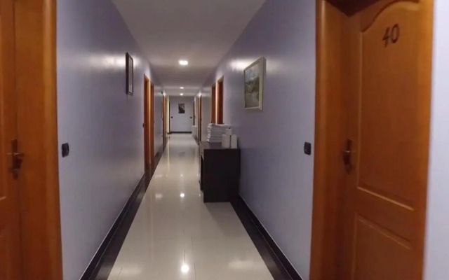 Two Hearts Hotel