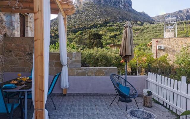 Cozy Stonehouse in Rokka Village, at Kissamos