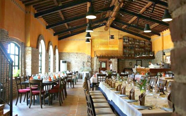 Rapsodia Hotel