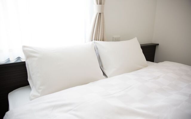 Universal Hotel Reborn