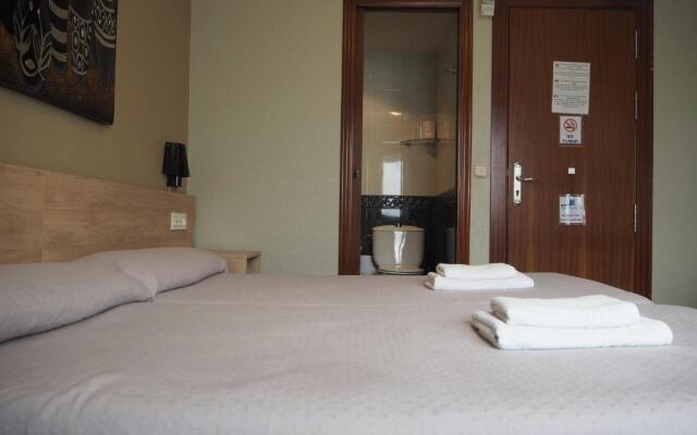 Hostal Acella