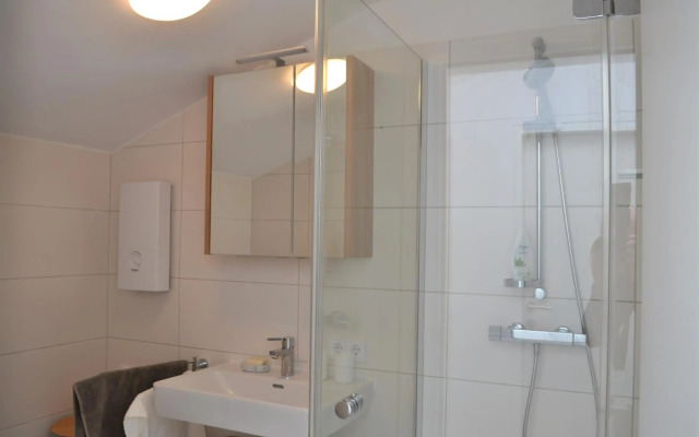 Ferienwohnung mit Seeblick, Unterach am Attersse