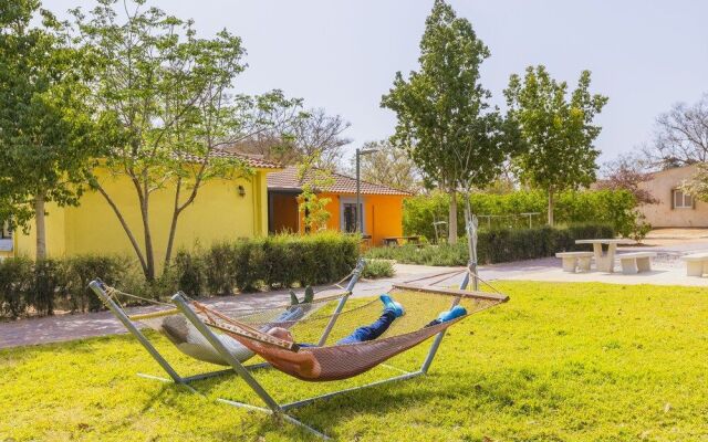 Kibbutz Gvulot Country Lodging