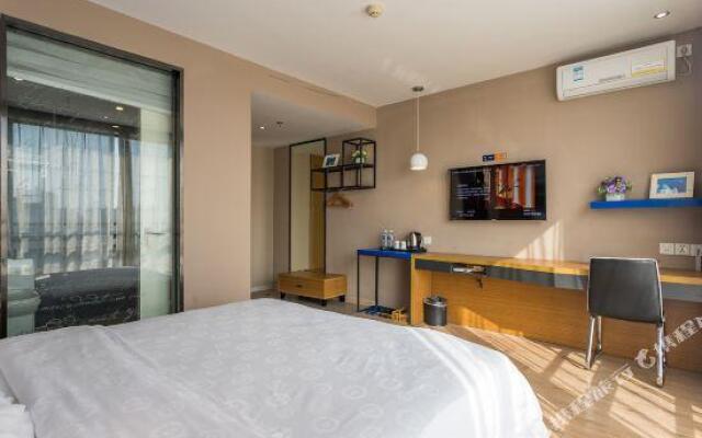 Yeste Hotel (Wuhan Optics Valley Sports College)