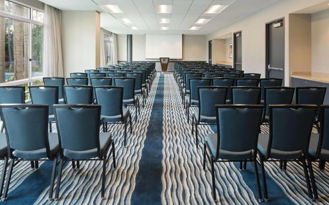 DoubleTree by Hilton San Diego - Del Mar