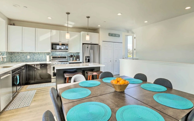 Stunning Getaway < 1 Mi to Grover Beach!