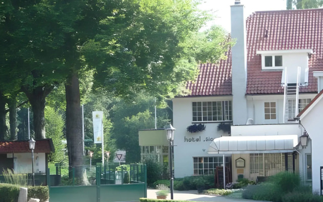 Hotel Konbanwa