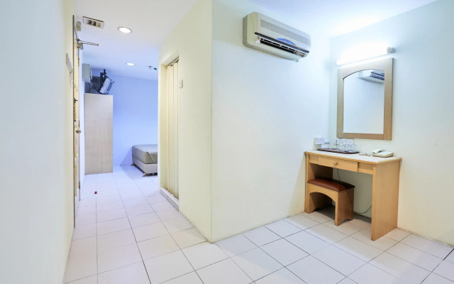 Tang City Hotel, Petaling Street, Merdeka PNB 118 Tower