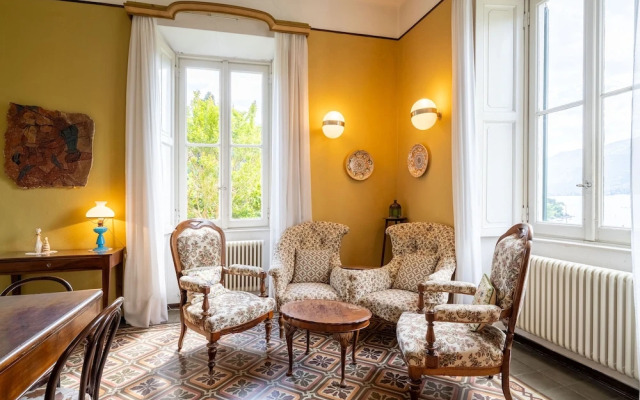 Emilia Gemstone Apartment by Wonderful Italy