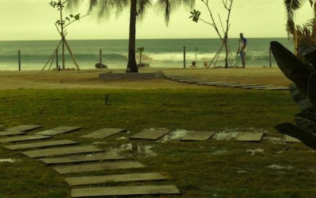 Royal Beach Arugambay