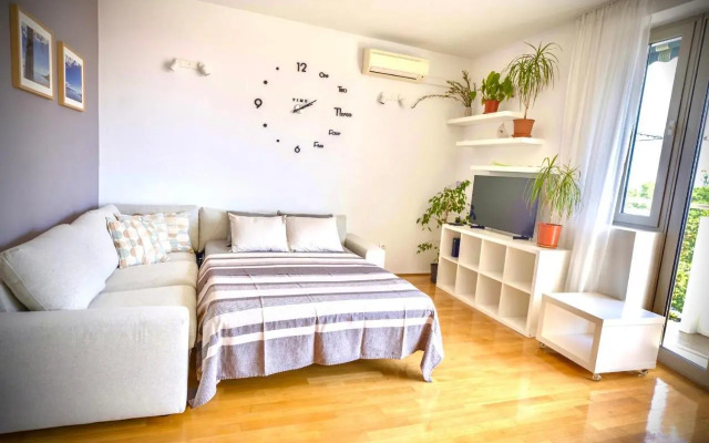 Maris Apartment