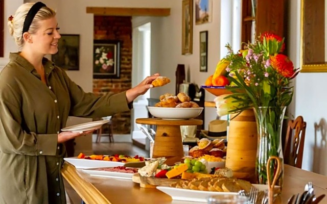 Banhoek Corner Guesthouse