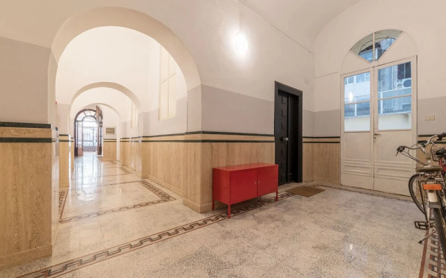 Piazza Vittorio NETFLIX Apartment