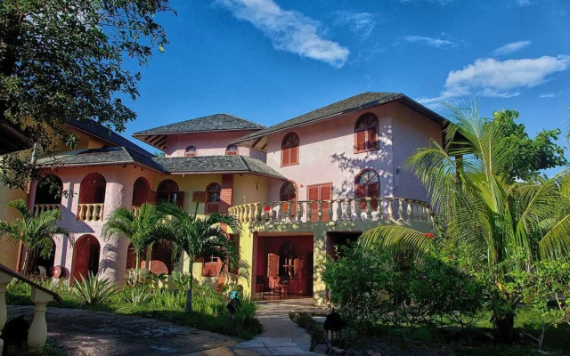 Castello Beach Hotel