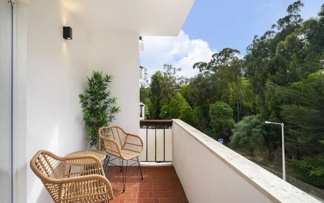 Chic & Stylish Retreat In Estoril'S Finest Location
