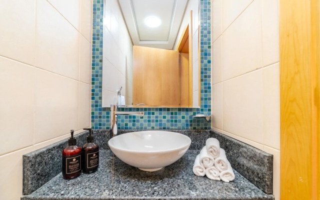 Bnbme|3B-Shoreline9-410