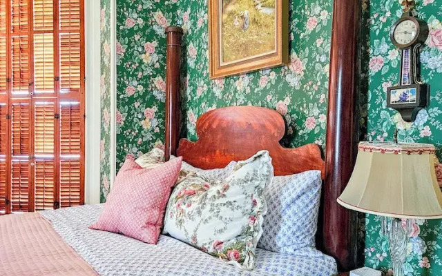 The JD Hyde Historic Inn