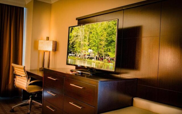 The Chattanoogan Hotel, Curio Collection by Hilton