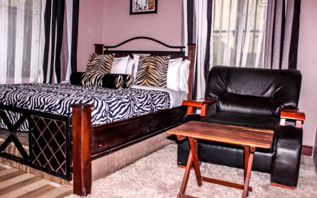 Savannah House - Hostel