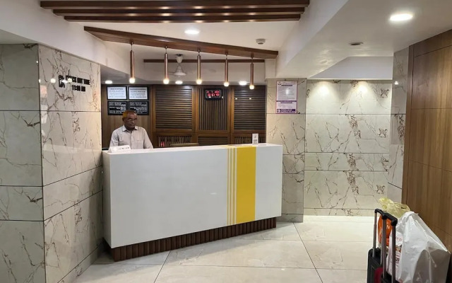 Hotel Golden Plaza