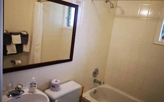 Overlook Inn & Cabins