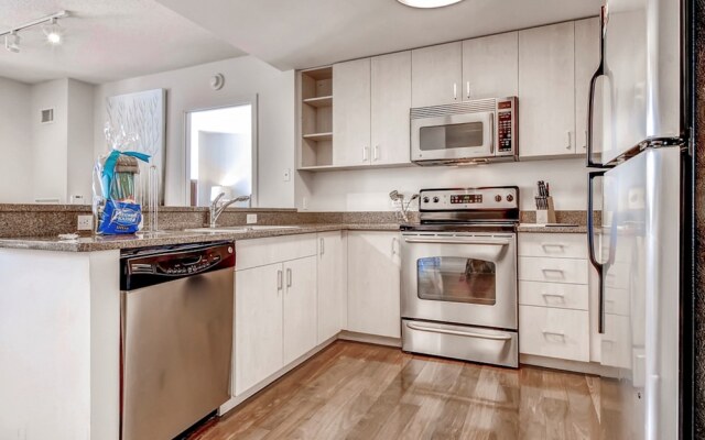 Global Luxury Suites at Studio City