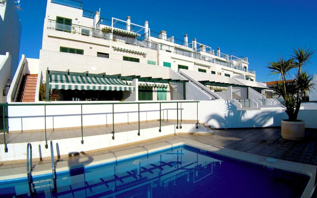 Apartamentos LA PARRETA PRIMERA LÍNEA