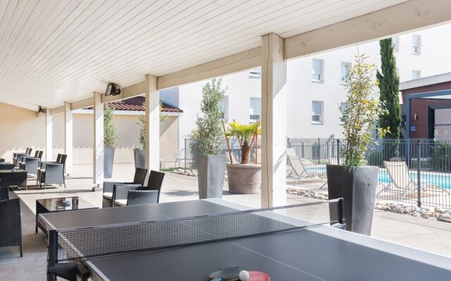 Gatsby Hotel & Restaurant by Happyculture