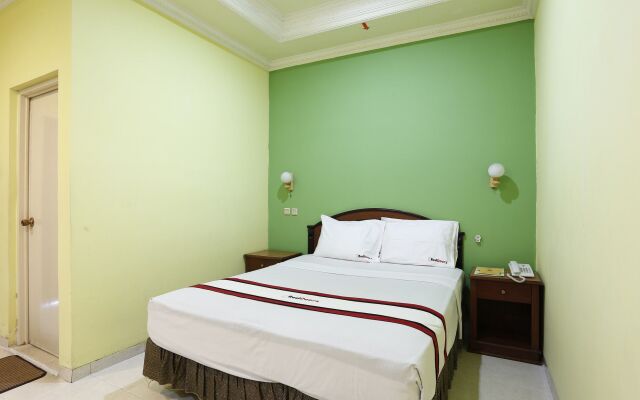 Reddoorz near Ambarukmo Plaza 3