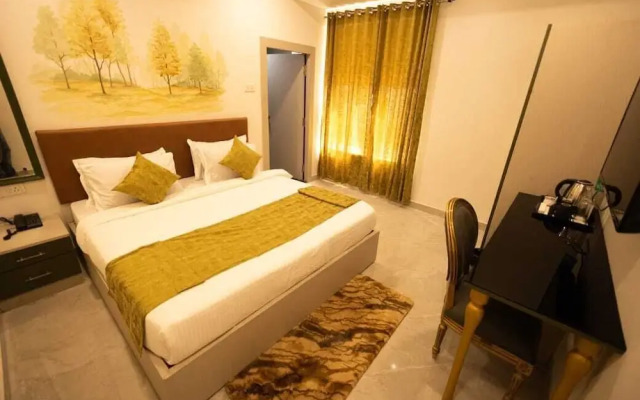 Moon Walk Hotel & Restaurant