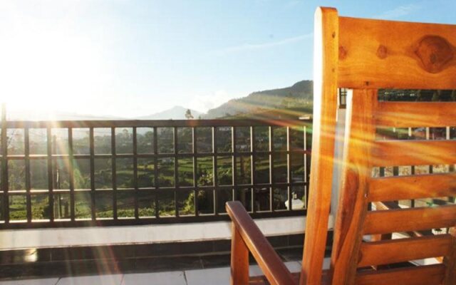 Riseans White Palace