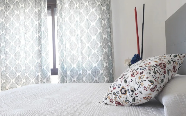 Bonito Apartamento en Triana 638