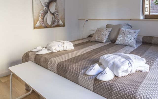 Carrera Luxury Santa Catalina