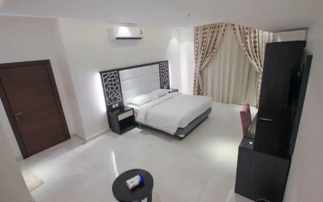 Brief Hotel