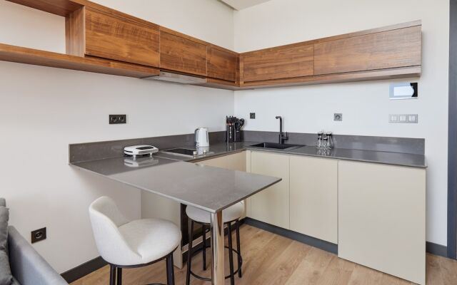 Bayview Hills Luxury Residences